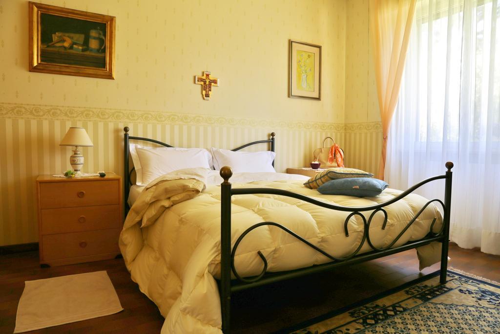 Al Villino Del Sole Bed and Breakfast Fano Εξωτερικό φωτογραφία