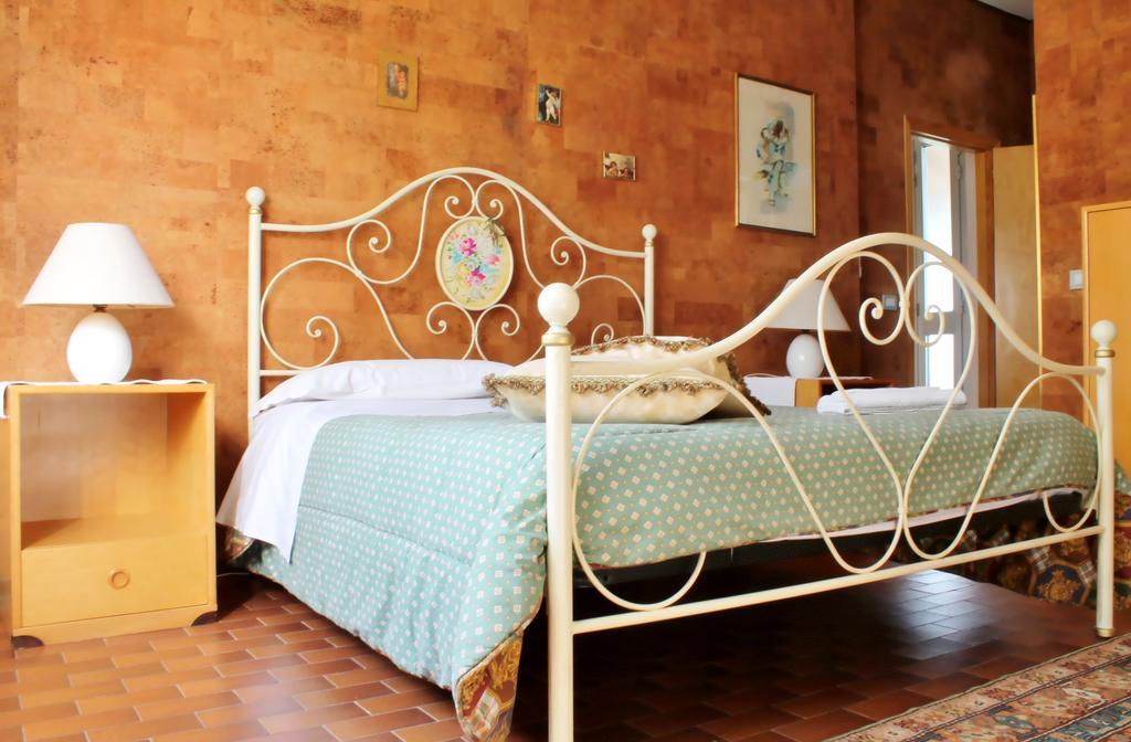 Al Villino Del Sole Bed and Breakfast Fano Εξωτερικό φωτογραφία