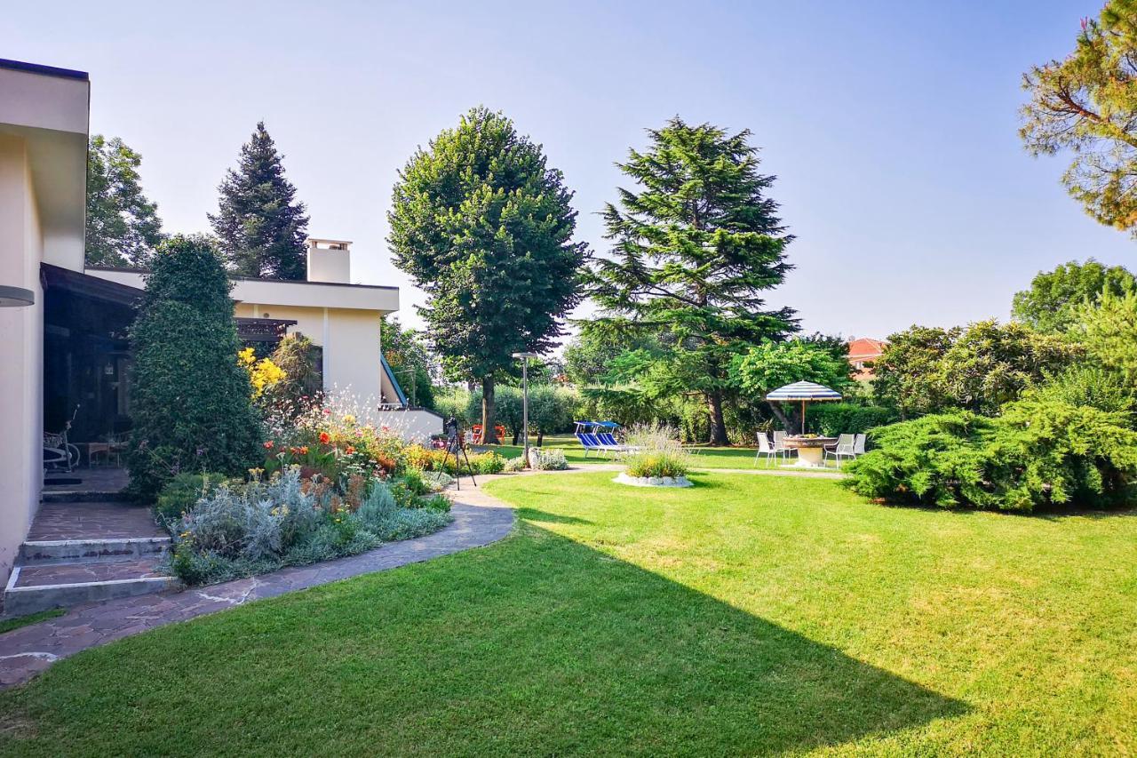 Al Villino Del Sole Bed and Breakfast Fano Εξωτερικό φωτογραφία